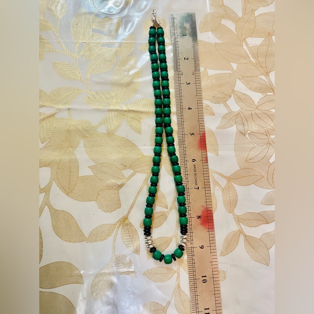 Southwest Green composite Turquoise Onyx Hematite beads Necklace Sterling Clasp - Picture 2 of 5